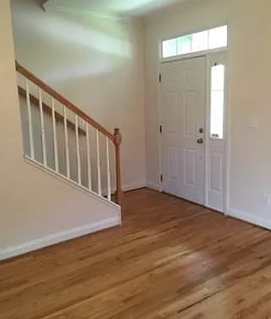 Charming 2-Bedroom Home in Columbia, SC A Perfect Blend of Comfort and Convenience! — Photo 1