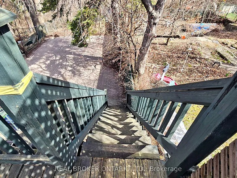 451 Donlands Ave #UPPER — Photo 14