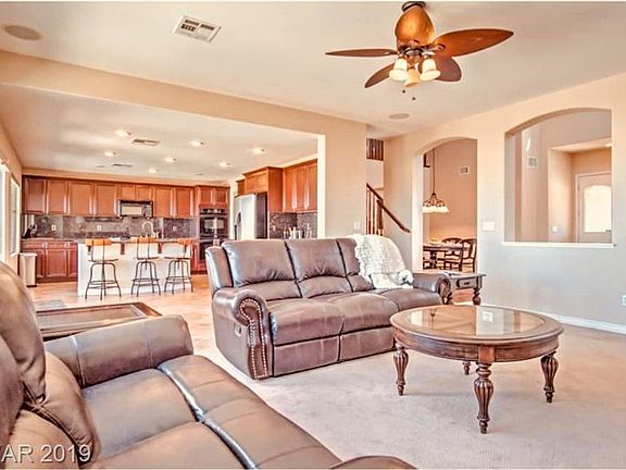 3rd image of 9243 Edgeworth Pl