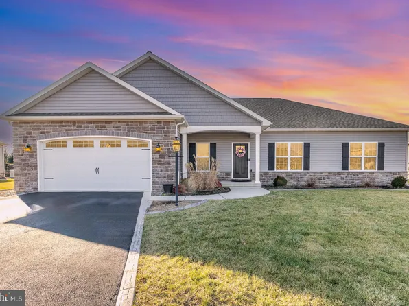 59 Franklin Dr, Mechanicsburg, PA 17055