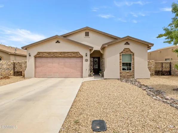 940 Flora Vista Dr, Las Cruces, NM 88007