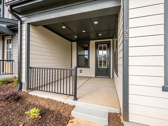 2nd image of 93 Seven Oaks Lndg