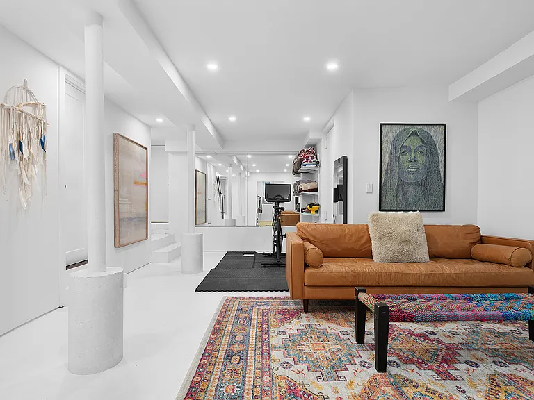 50 Clay St #1 — Photo 11