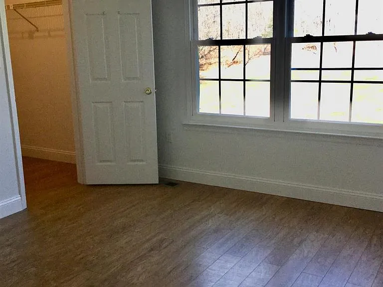 682 Darlington Dr — Photo 15