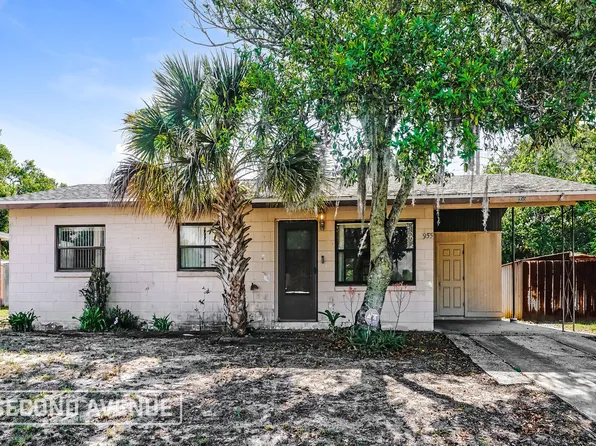 955 N Carpenter Rd, Titusville, FL 32796