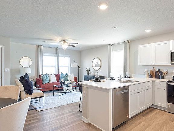 5th image of 32170 Levering St #1232263
