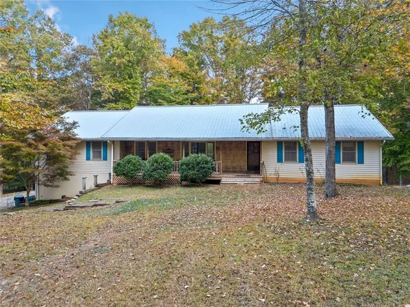 627 Ammons Dr, Waleska, GA 30183