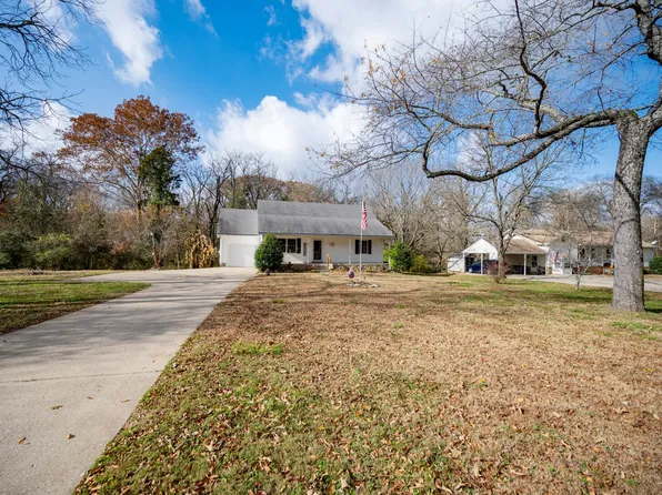 915 Avery Valley Dr, Smyrna, TN 37167