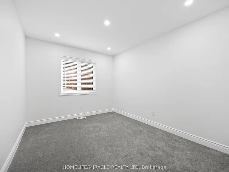 196 Freure Dr — Photo 33