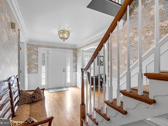 3rd image of 204 Massbury St