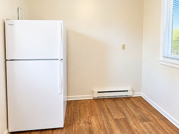 4th image of 56 Pleasant Hill Rd