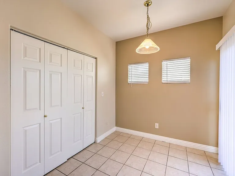 10540 Allthorn Ave — Photo 13