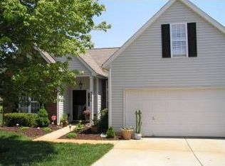 9308 Royal Highlands Ct, Charlotte, NC 28277