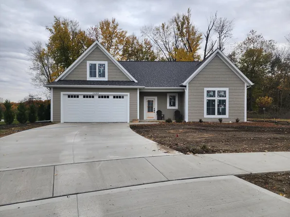 1468 Maplewood Dr #9, Jenison, MI 49428