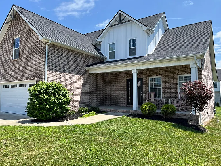 557 Dexter Dr — Photo 33
