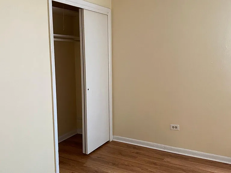 910 W Euclid Ave #207 — Photo 9