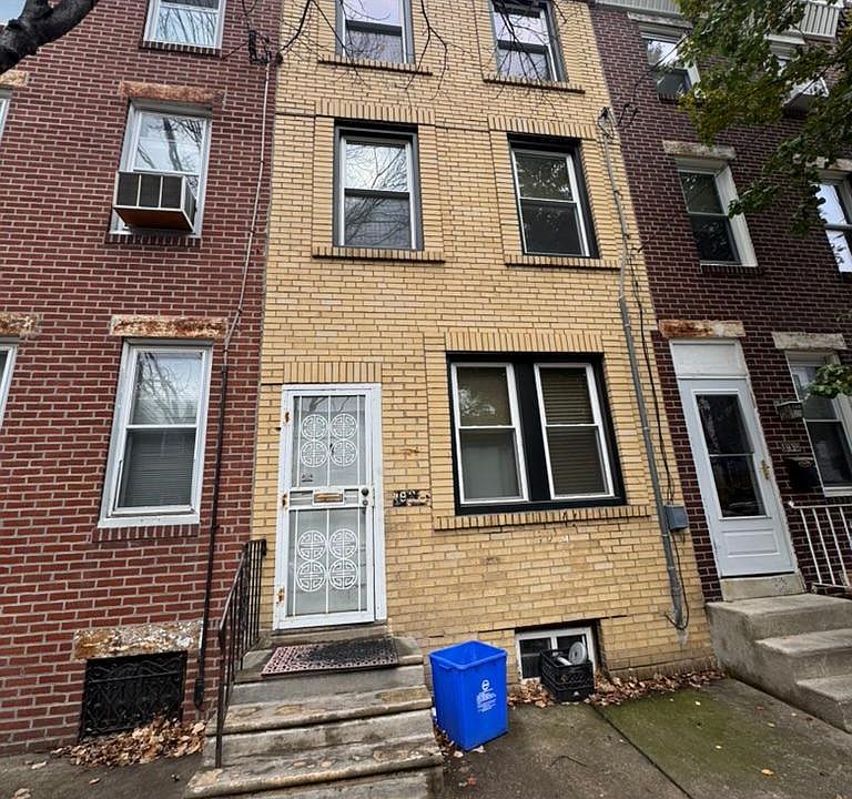 1st image of 1933 E Albert St