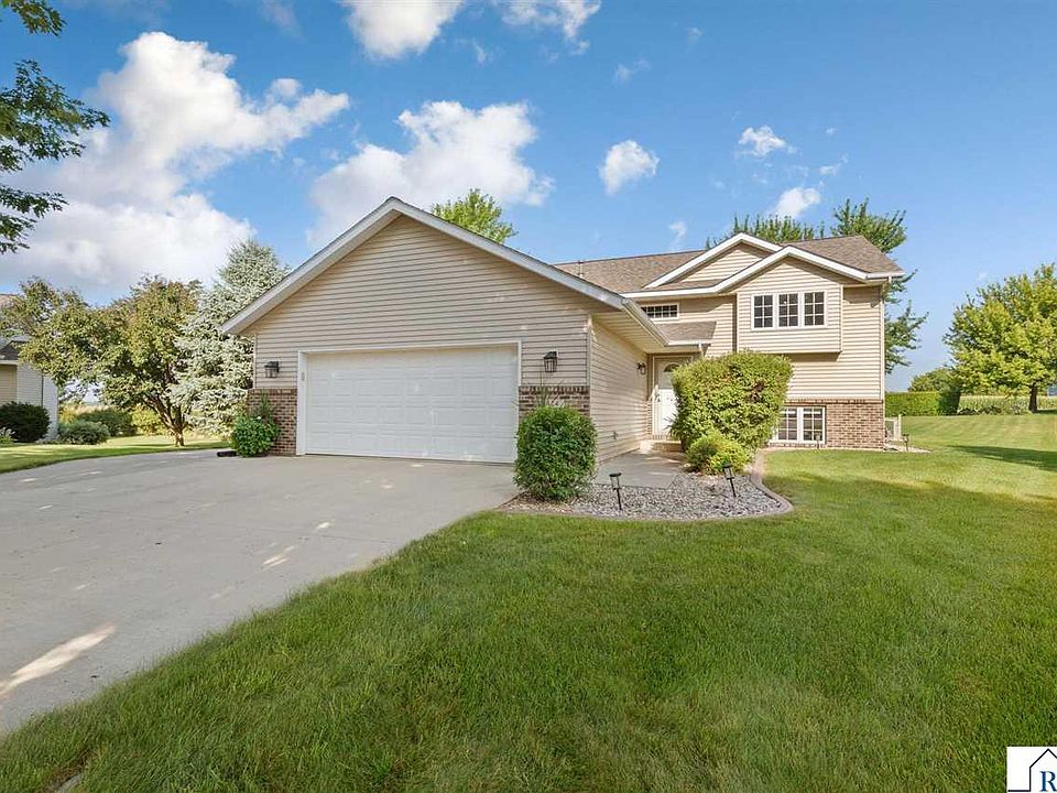1st image of 424 Pebble Ct