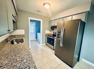 2185 Emily Circle Dr #B, Springdale, AR 72762