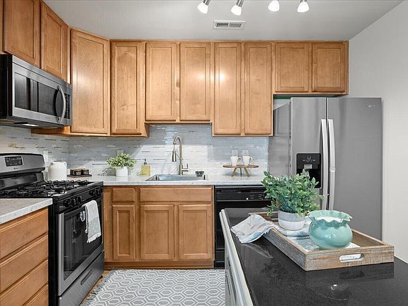 3rd image of 8610 Neuse Landing Ln