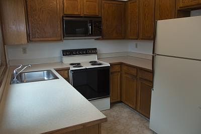 3rd image of 12719 NE 170th Ln #12719