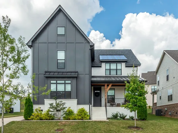 4021 Lioncrest Ln, Thompsons Station, TN 37179