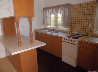844 Wahinani St #A, Pearl City, HI 96782