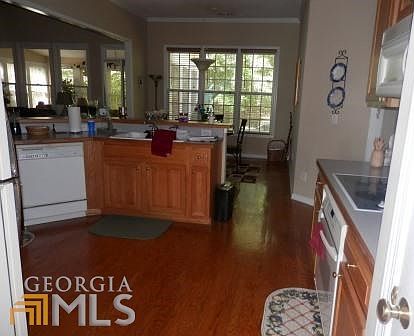 4th image of 2503 Meadowmist Pl SE