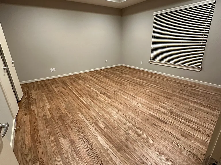 4422 Center St — Photo 14