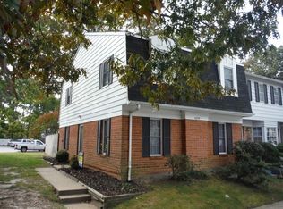 12715 Woodside Ln, Newport News, VA 23602