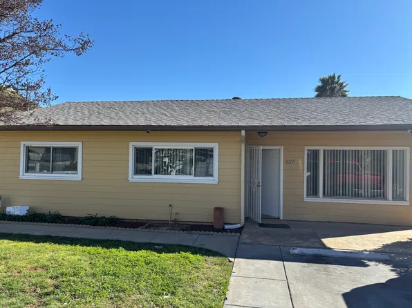 1077 E Bradley Ave E, El Cajon, CA 92021