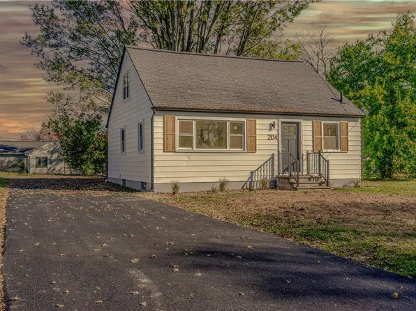 204 Norwood Ave, Rochester, NY 14606