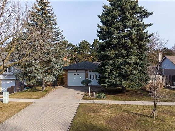 3rd image of 176 Wissler Rd