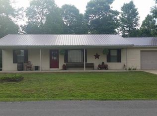 2599 E Williamsburg St, Whitley City, KY 42653