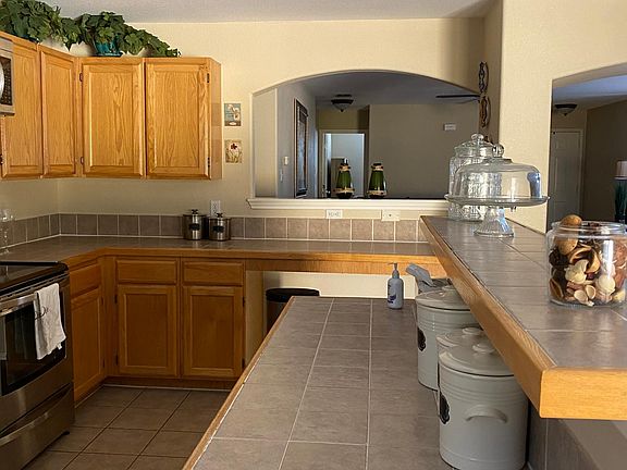 3rd image of 3108 Imperial Dr