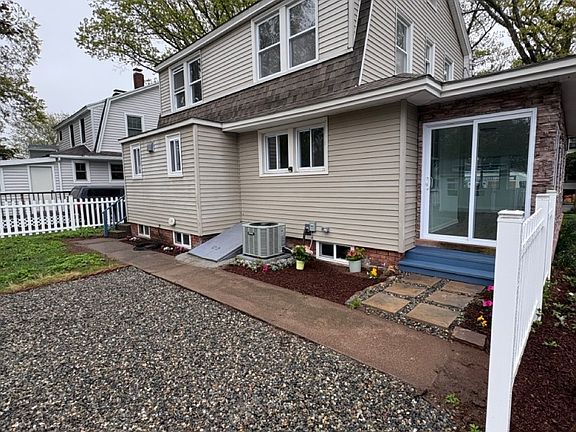 3rd image of 16 Shoreham Road