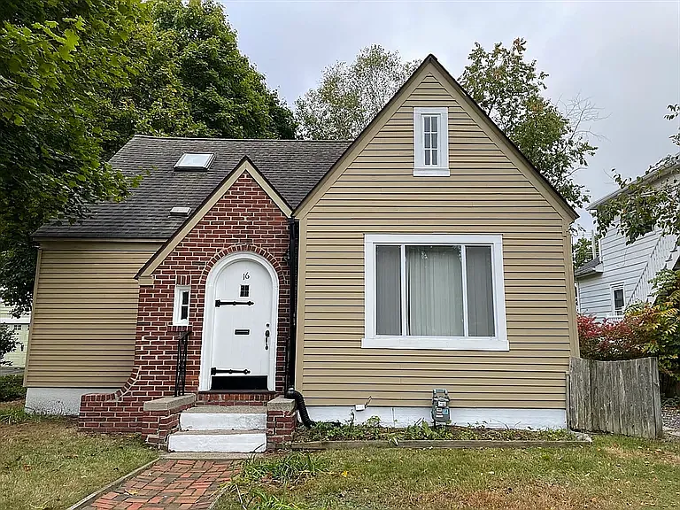 4 bed, 1660 sqft, $3,000 — Photo 1