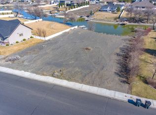 901 S Sand Dunes Rd, Moses Lake, WA 98837