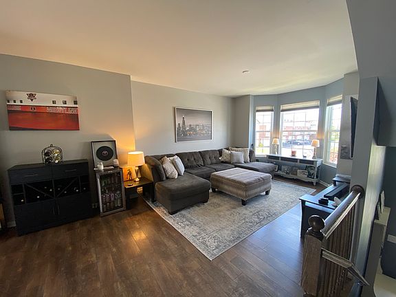 4th image of 10605 W 153rd Pl