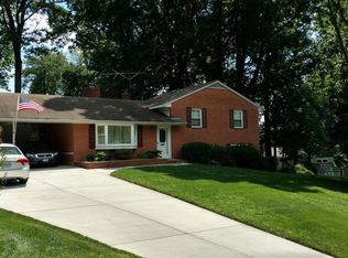 7617 Boulder St, Springfield, VA 22151