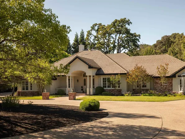 5318 Stonehurst Dr, Martinez, CA 94553