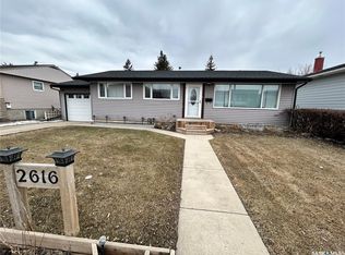 2616 Clarence AVENUE S, Saskatoon, SK S7J 1M6