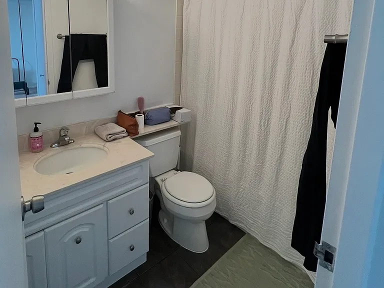 2020 N Lincoln Park W #9J — Photo 5