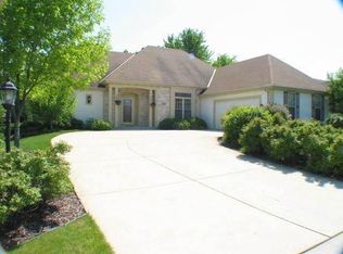 3929 W Forest Hill Ave, Franklin, WI 53132
