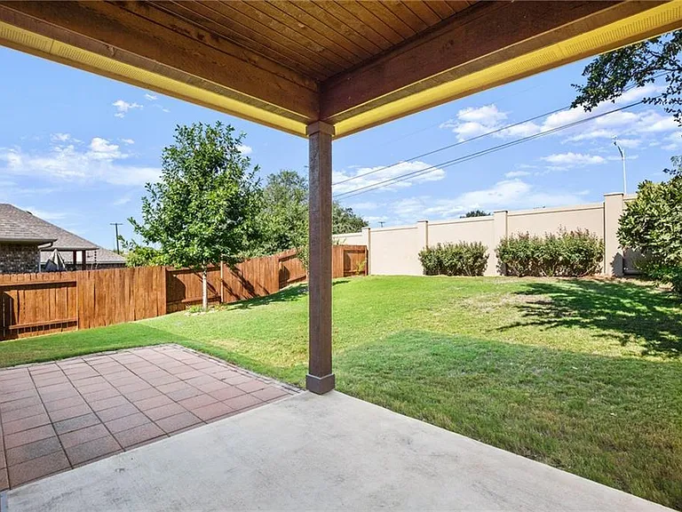 112 W Adelanta Pl — Photo 22