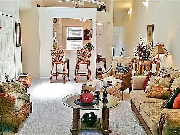 5th image of 6230 N Mirror Lake Dr Unit 540