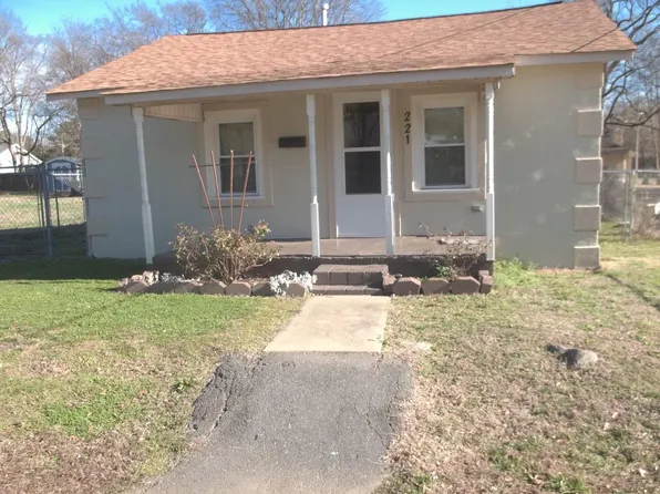 221 Blanche Cir, Rock Hill, SC 29730