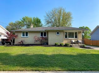 54 Lancaster Ave, Lancaster, NY 14086