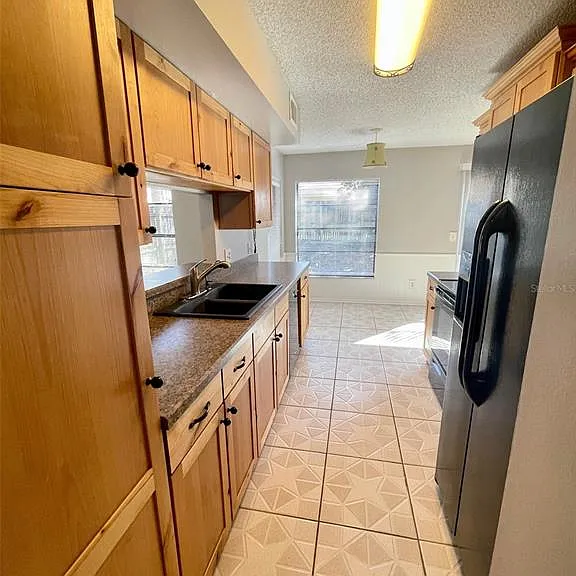 1234 Crossfield Dr — Photo 7