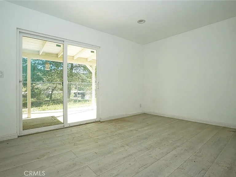 33716 Hubbard Rd — Photo 32